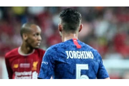 気付いた？チェルシーユニに発見された「謎のミス」が話題に 画像