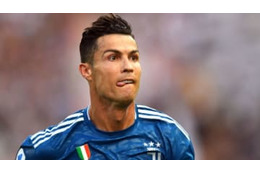 C・ロナウド、やっぱハンパねぇ！開幕戦でやった「鬼ヘッド」がこれ 画像