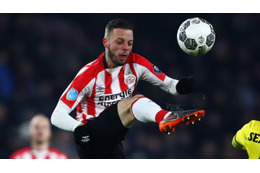 堂安と入れ替わりでPSV退団のオランダ代表、「やべっちFC的神業」がこれ 画像