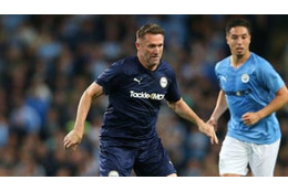 ロビー・キーン、コンパニ記念試合で見せた往年の「3人目の動き」がこれ 画像