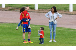 イニエスタ子供の「完璧ワンタッチシュート」見た？ 画像