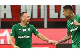 リベリ、36歳でこのキレ！「急停止からの精密シュート」 画像