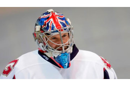 チェフ、アイスホッケー転向！いきなりやった「神セーブ」がこれ 画像