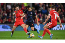 前代未聞…代表会見中に起きた「通訳への公開説教」がこれ 画像