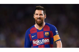 メッシ、バルサ選手をあざ笑う「速すぎる足首使い」がこれ 画像