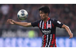 これが鎌田の“特別”な才能！アシスト生んだ「超トラップ」を見よ 画像