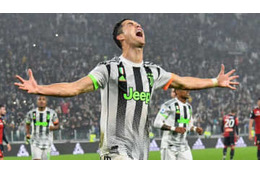 ユーヴェ救ったロナウド、議論呼ぶ「95分のPK奪取」がこれ 画像