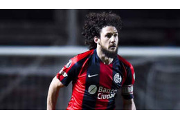 37歳コロッチーニが大ブチギレ！「顔ムニュ」での退場がこれ 画像