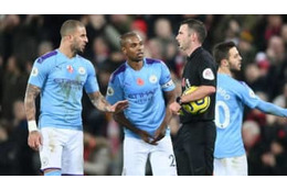 シティは新DF獲るべき？コンパニがバッサリ「いらん」 画像