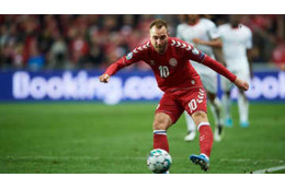 これが世界のミドル！天才エリクセンがやった「超精密シュート」がこれ 画像