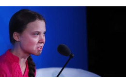 16歳グレタさんをSNSで叩いたユース監督、解雇される 画像