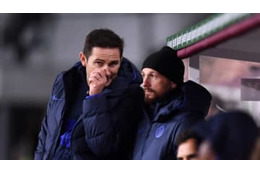 チェルシー、モウリーニョを小馬鹿にした副官に「SNS注意令」 画像