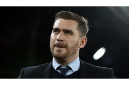 4分で58回！記者に『F○CK』と言いまくった「元銀行員監督」が解雇に 画像