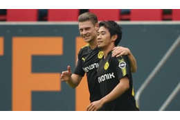 香川の元同僚ピシュチェク、「ストライカー時代の鬼ヘッド」がこれ 画像