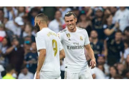 ベイルらレアル選手爆笑！ベンゼマの「顔面自爆」がこれ 画像