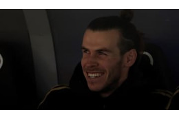 ベイル、レアルサポの大ブーイングになんと笑顔…「笑う瞬間」がこれ 画像