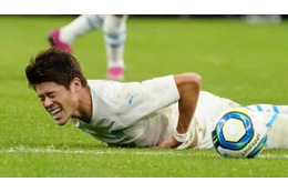 大丈夫か…酒井宏樹、尋常ではなく痛がった「負傷シーン」がこれ 画像