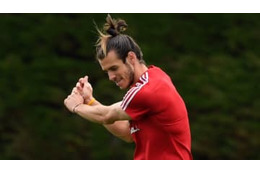 ベイル、レアル練習中にやってた「ゴルフシーン」がこれ 画像