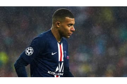 エムバペ、PSG監督を露骨にシカトする「衝撃シーン」がこれ 画像