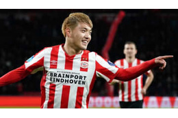 堂安、PSVで2ゴール目！狙いすました「技ありヘッド」がこれ(動画あり) 画像