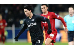 南野拓実、ファンダイクを釘付けにした「トリッキーテク」がこれ 画像