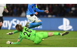 伊東純也の同僚17歳「CL最年少デビュー直後の致命的ミス」がこれ 画像