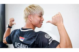 浅野拓磨もELで連発ゴール！「豪快ドリブルシュート」がこれ 画像