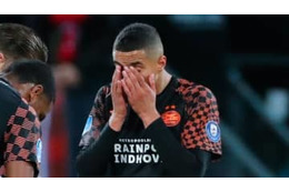 これは泣ける…父を亡くした17歳選手、相手ファンからの大喝采で涙 画像