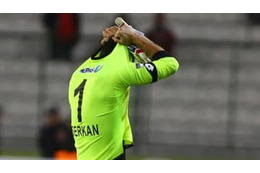 試合開始20秒でGKがまさかの一発レッド！「涙の退場シーン」がこれ 画像