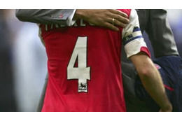 なんで？背番号「4」を付ける10名の“攻撃的”サッカー選手 画像