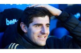 クルトワ、赤っ恥！ベイルに冷たくされた「大失敗シーン」がこれ 画像