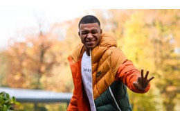 カンテがおしゃれ化？フランス代表選手たちの「冬私服」がこれ 画像