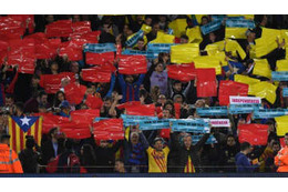 クラシコ、スタンドに掲げられた「衝撃バナー」がこれ 画像