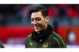 最高すぎるエジル！「子供219人の手術費用を払った」報告 画像