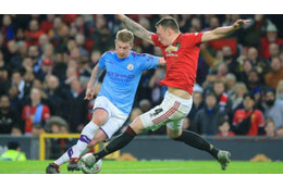 天才デブライネ、ユナイテッドをあざ笑った「至高アンクルブレイク」がこれ 画像