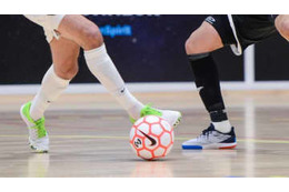 倒れた相手を見て…フットサル界絶賛「究極のフェアプレー」がこれ 画像