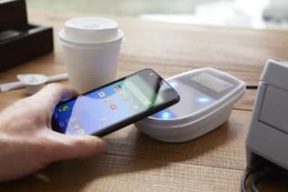 お金持ちはキャッシュレス派？それとも現金派？ 画像