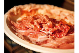 「叶うなら10分以内に食べてほしい！」こだわりは強いが、その口どけに驚嘆させられる生ハムがあった！ 画像