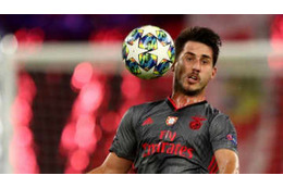 元ユーヴェのベンフィカMF、つらい…「脳神経の麻痺」が発覚 画像