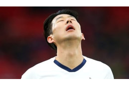 骨折ソン・フンミンは包帯巻いてプレーしろ！ スパーズ伝説が「たのむ」 画像