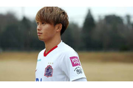 サンフレッチェ広島の若き10番！森島司に聞いた「新ユニフォーム」の印象 画像
