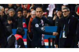 ネイマール、退場！19歳の元PSG選手にやった「怒タックル」がこれ 画像