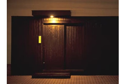 西麻布の住宅街に〝ひと口で頂く〟焼き鳥店がひっそりと誕生していた 画像