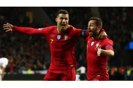 ロナウドの相棒B・シウヴァ、「メッシともプレーしたい…」と悩む 画像