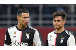 ロナウドとディバラ、2人で同僚批判か　「ひそひそ話」が話題に 画像