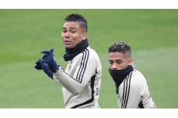 クラシコ前のレアル選手が頭抱えた「変態股抜き」がこれ 画像