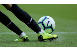 なぜこうなった…「GKのキックをGKが見送る」謎ゴールがこれ 画像