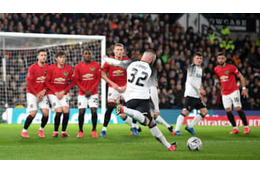 34歳ルーニー、古巣ユナイテッドをちょっと恨んだ「美FK」がこれ 画像