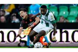 堂安律、ガチムチ系元同僚との「愛憎バトル」がおもしろい 画像