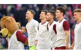 自宅隔離のバイエルン、「みんな一緒にやるビデオ通話練習」がこれ 画像